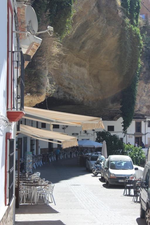 Casa Rural Cuevas Del Sol Setenil De Las Bodegas Exterior photo