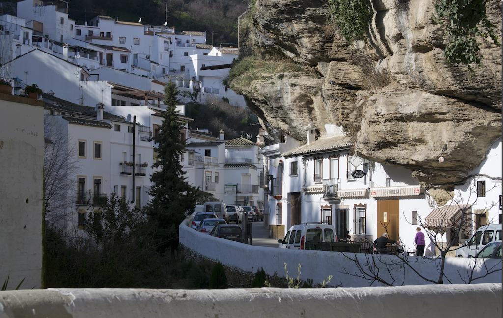 Casa Rural Cuevas Del Sol Setenil De Las Bodegas Exterior photo